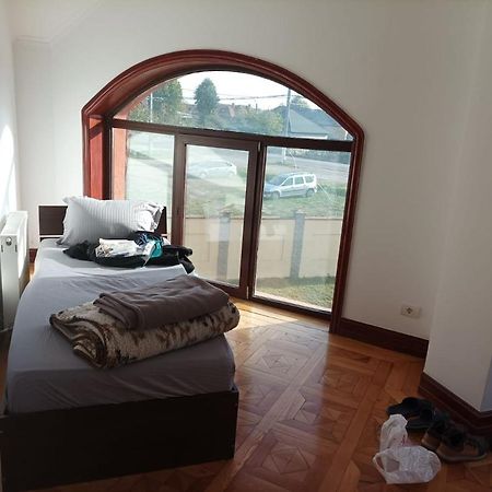 Casa De Vacanta Târgu Jiu Eksteriør billede