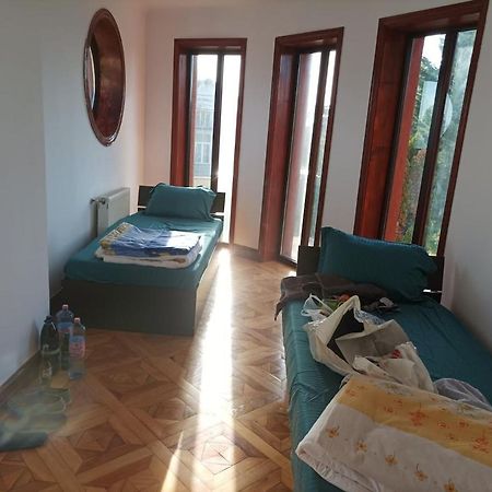 Casa De Vacanta Târgu Jiu Eksteriør billede