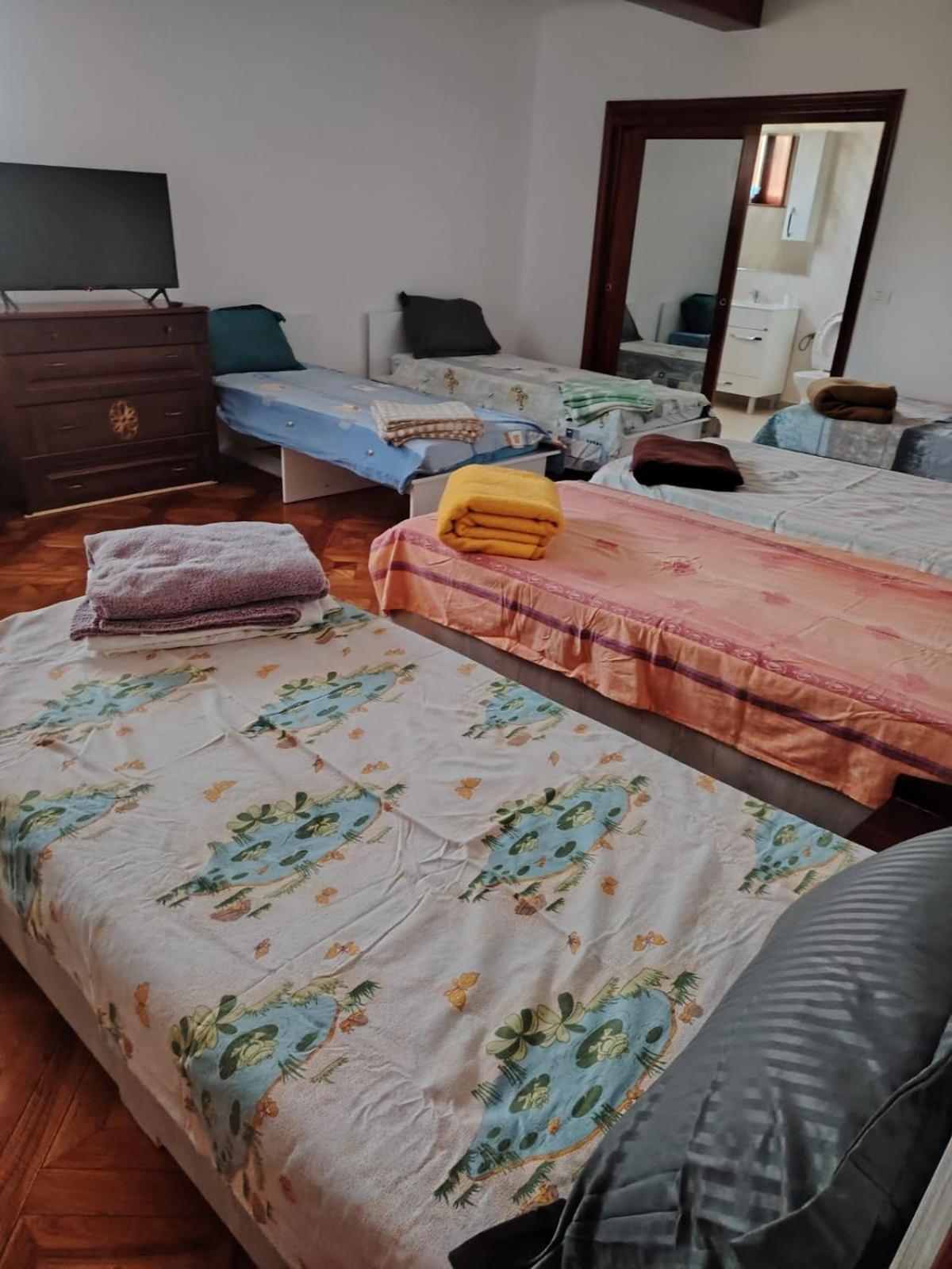 Casa De Vacanta Târgu Jiu Eksteriør billede